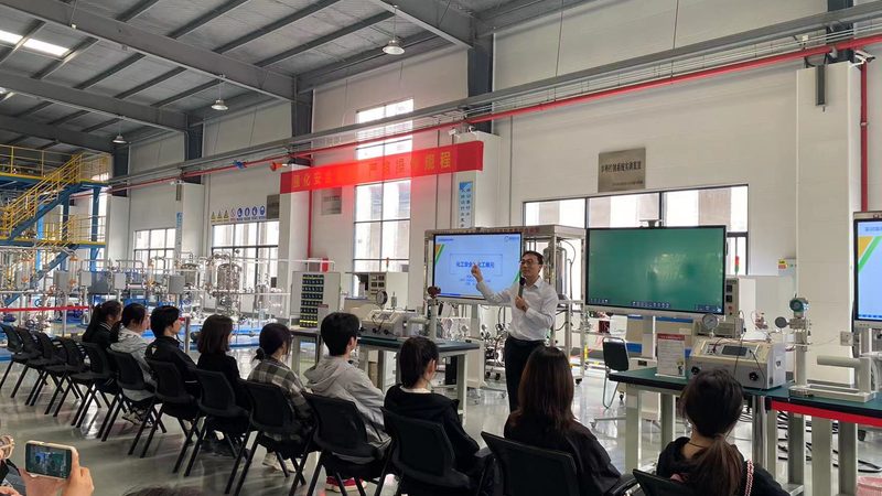 有机化工原料进出口手续审批时间受多种因素影响，以下列举几个主要因素：